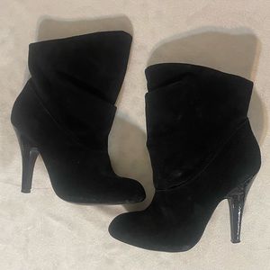 Leather Steve Madden bootie heels